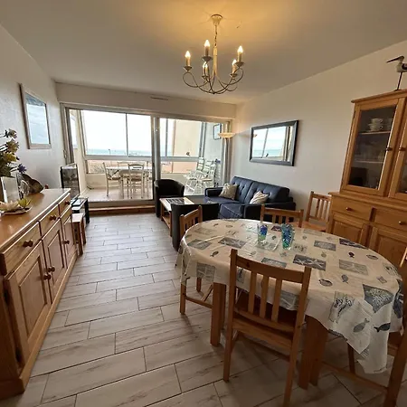 Apartamento Appartement En Bord De Mer Avec 2 Chambres, Balcon, Parking Et Lave-Vaisselle - Fr-1-224C-243